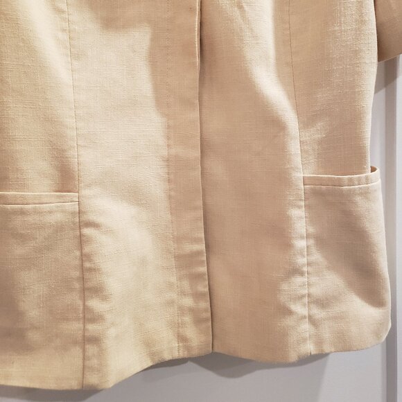 Women's Principles T-Shirt with Shoulder Pads Size 16, Made in Canada - Picture 2 of 12